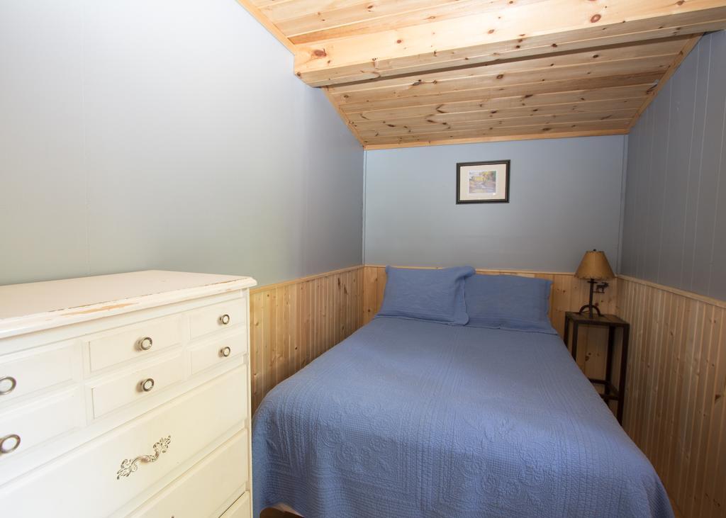 The Pines Cottage Resort Oxtongue Lake Bagian luar foto