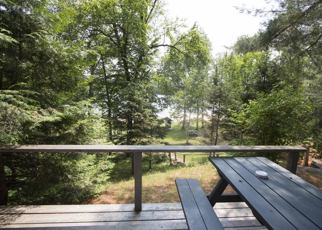 The Pines Cottage Resort Oxtongue Lake Bagian luar foto