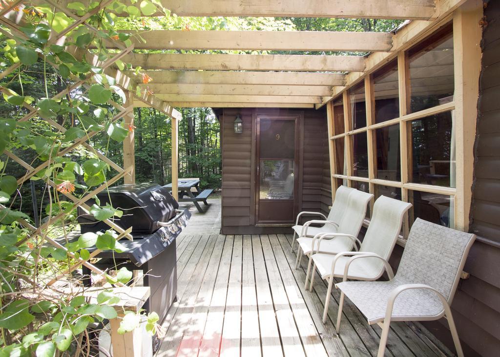 The Pines Cottage Resort Oxtongue Lake Bagian luar foto