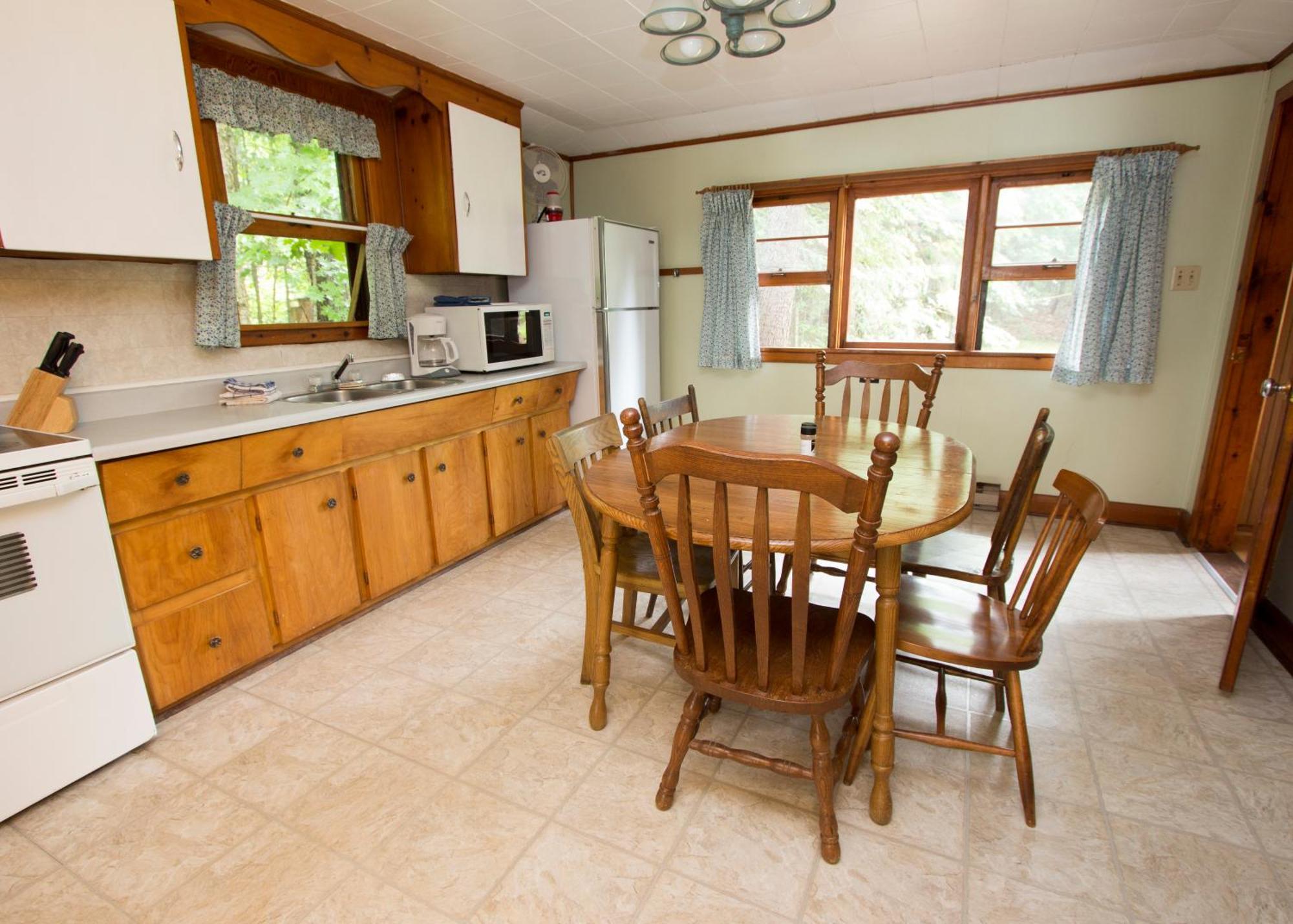 The Pines Cottage Resort Oxtongue Lake Bagian luar foto
