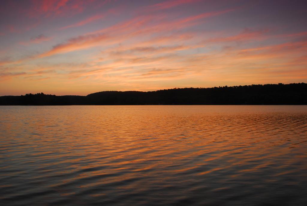 The Pines Cottage Resort Oxtongue Lake Bagian luar foto