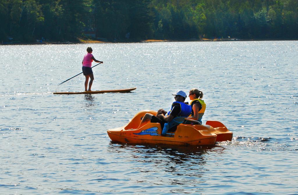 The Pines Cottage Resort Oxtongue Lake Bagian luar foto