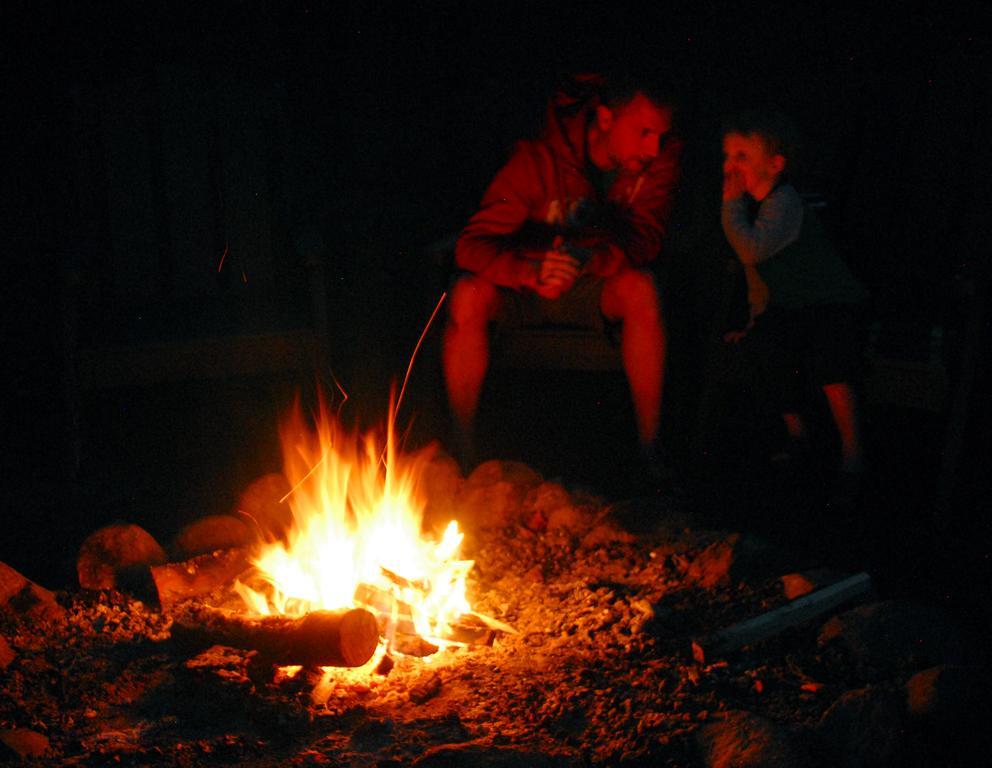 The Pines Cottage Resort Oxtongue Lake Bagian luar foto